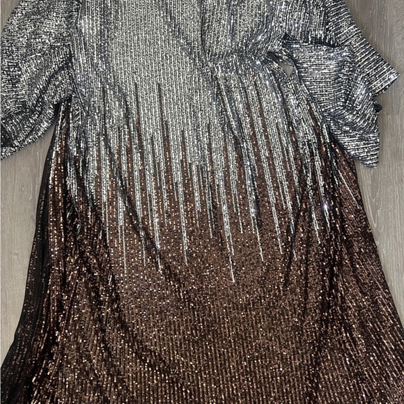 Free People Silver to Gold Bronze Party On Sequin Kimono - Picture 6 of 8